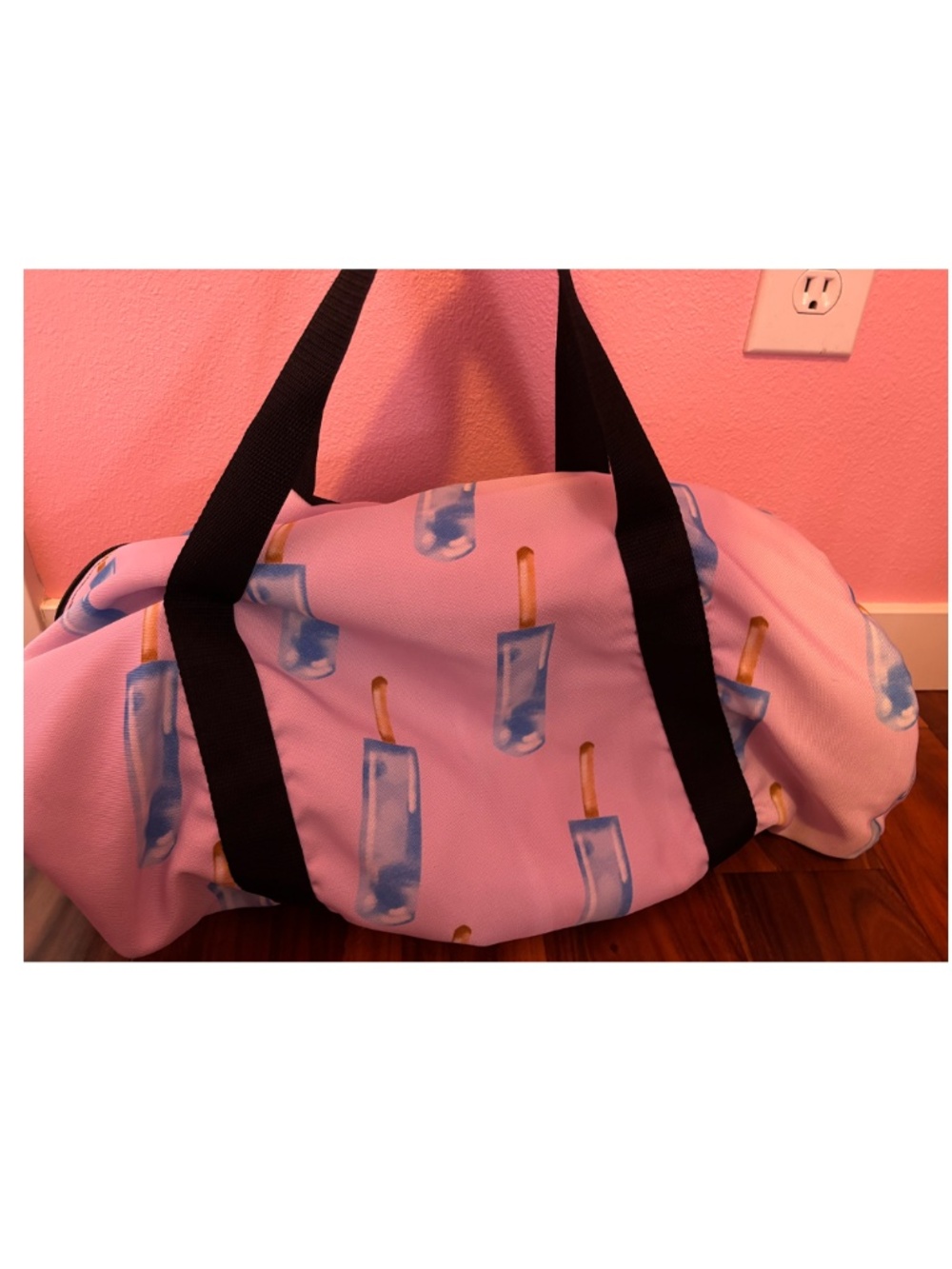SUPER CUTE Victoria's Secret Popsicle Logo Print Duffel Bags